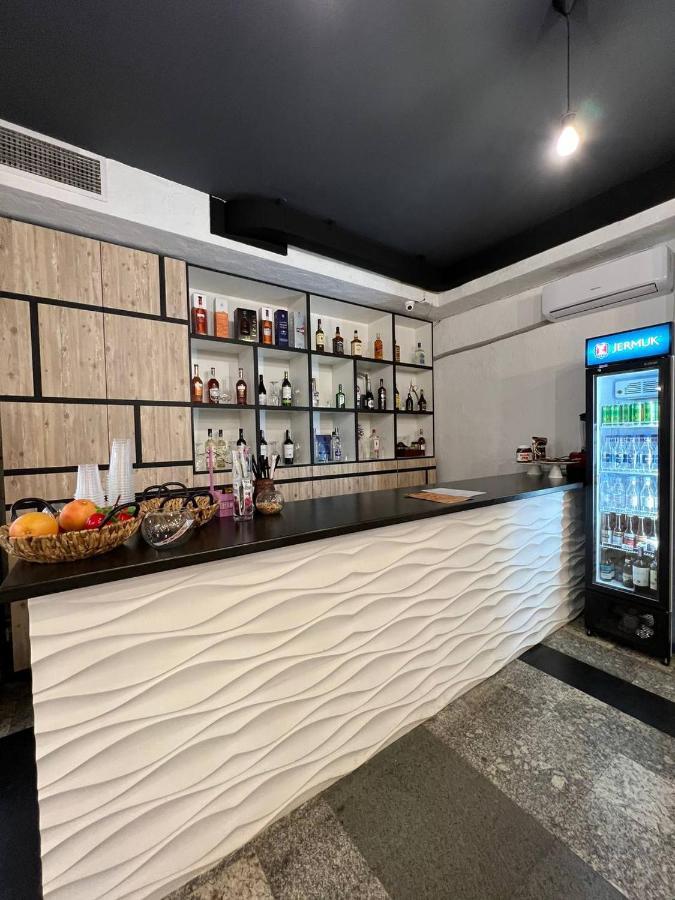 Olive Hotel Erivan Exterior foto